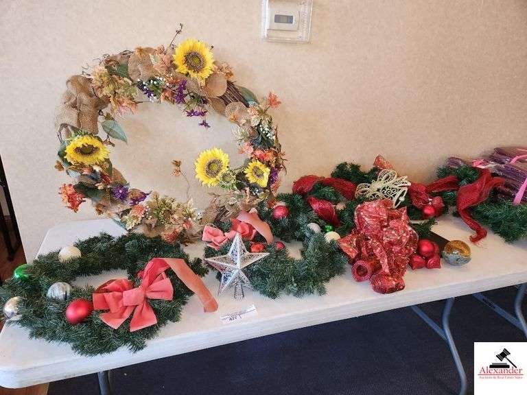 CHRISTMAS WREATH- SUNFLOWER WREATH-CHRISTMAS TREE WREATH W/ ORNAMENTS image