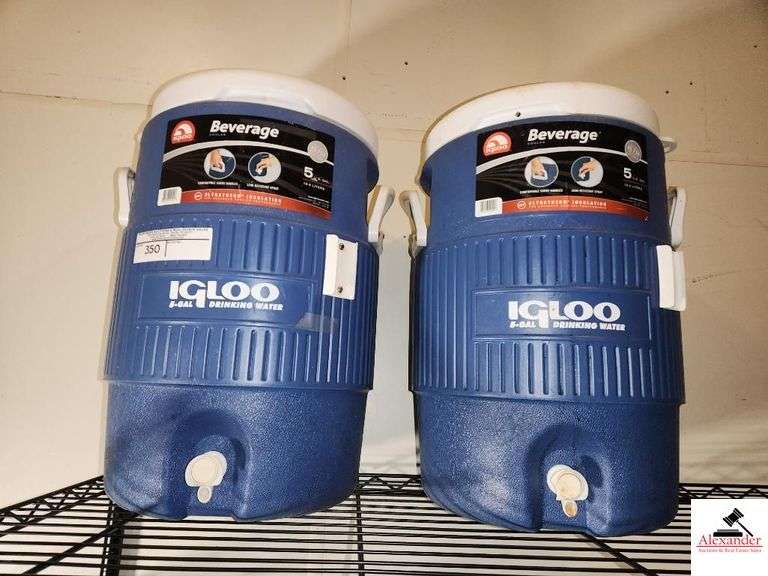 (2) IGLOO  5 GALLON COOLERS - 1 EDGES IS CHIPPED image