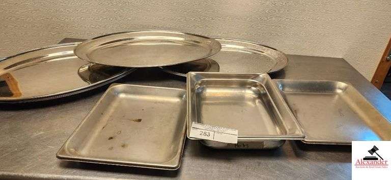 WINCO ALUMINUM OVAL SERVING TRAYS- (3) STAINLESS PANS image