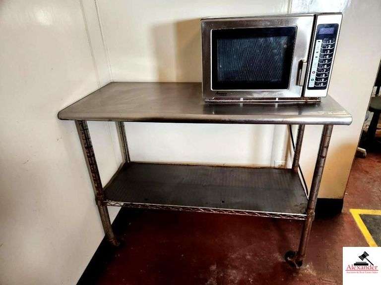 STAINLESS ROLLING TABLE W/ LOWER GALVANIZED SHELF 49.5"X24"X39"         (KITCHEN) image