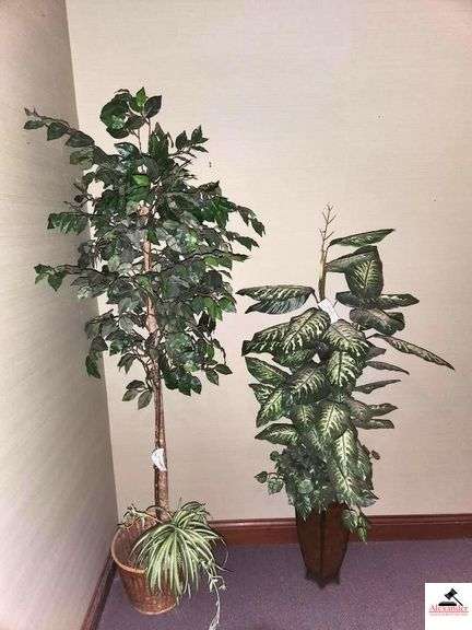 DECORATIVE ARTIFICIAL TREE IN BASKET-DECORATVE  VASE W/ GREENERY image