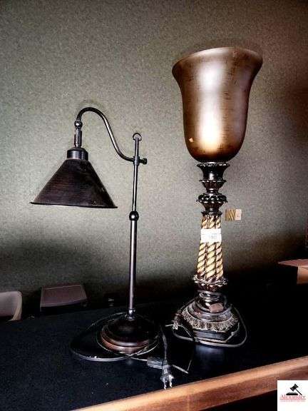 ELECTRIC TABLE LAMP WITH GLASS GLOBE- DESK LAMP- DOWNSTAIR REAR COUNTER image