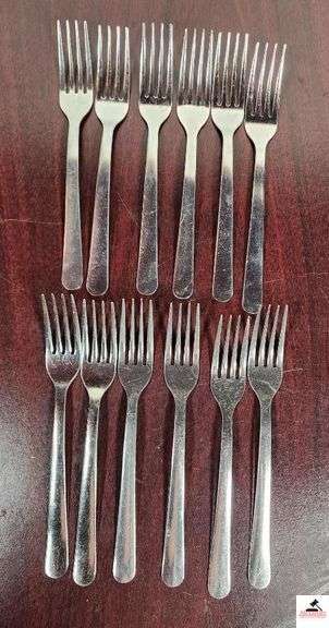 (33) BAKER & CHEF 7" DINNER FORKS MD# 732 (SAMPLE PICTURE) image