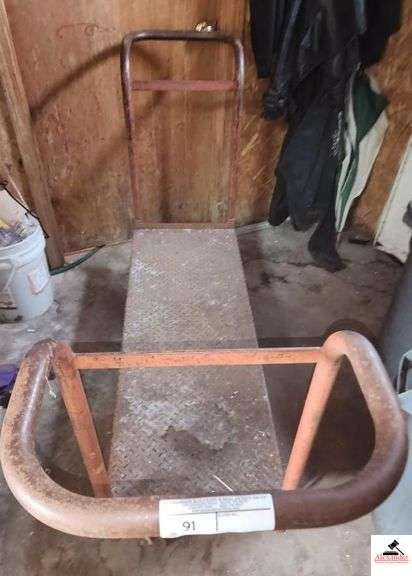 METAL ROLLING SERVICE CART image