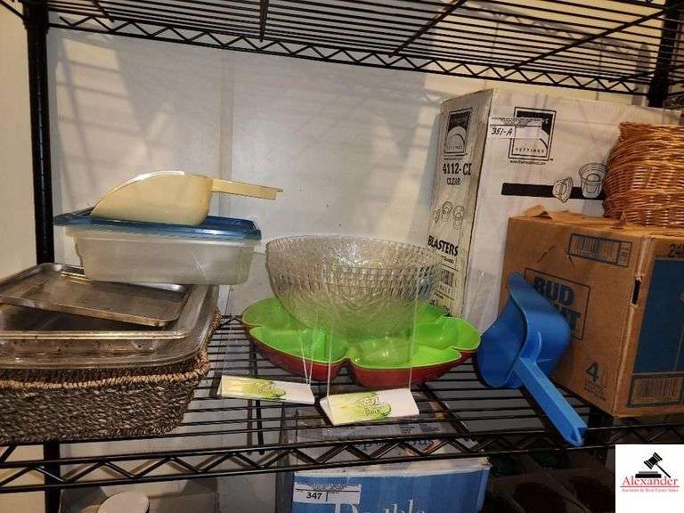 (2) SERILITE STORAGE BOX 90Q W/ LIDS- DINING UPSTAIRS image