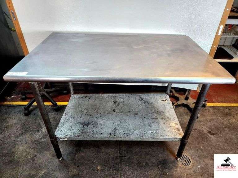 STAINLESS TABLE W/ LOWER GALVANIZED SHELF 30"X48"X35" (KITCHEN) image