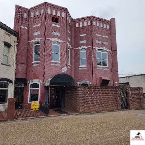 MAJESTIC BRICK BUILDING - 9,876 SQ. FT. - 4,938 SQ. FT. EACH FLOOR - FABULOUS LOUNGE - SPEARATE ENTRANCES - LIVING QUARTERS UPSTAIRS 1,900 SQ. FT. - LOUNGE 19' X 32' , VINTAGE POPULAR BAR , TURNED COLUMNS, PANEL FRONT, MIRRORED WALL, WINE & GLASS RACKS - HARDWOOD FLOORS - PRIVATE PARTY ROOM - MAIN DINING AREA: 24.5' X 64'. DECORATIVED 14 FT. METAL CEING - WROUGHT IRON LIGHT FIXURES, RECEPTIN & CHECK-OUT COUNTER - UPSTAIRS:  PRIVATE MEETING & DINING ROOM 32' X 48' , DECORATIVE 15 FT. CEILINGS, SERVICE AREA, OFFICES, STORAGE, RESTROOMS  - LIVING QUARTERS:  OUSIDE ENTRANCE - GREAT ROOM, DINING & KITCHEN, CUSTOM CABINETS, APPLIANCES, UTIILITY , 2 BATHS, MASTER BEDROOM, SEPARATE DRESSING AREA & WALK-IN CLOSET, MASTER BATH WITH JETTED TUB AND SHOWER, 2ND BEDROOM WITH PRIVATE BATH image