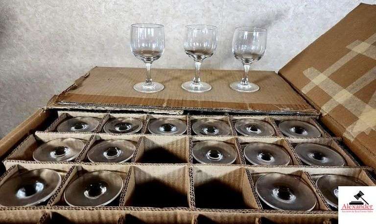 ANCHOR HOCKING EXCELENCY 6.5 OZ  WINE GLASSES  - RIM TEMPERED (36) image