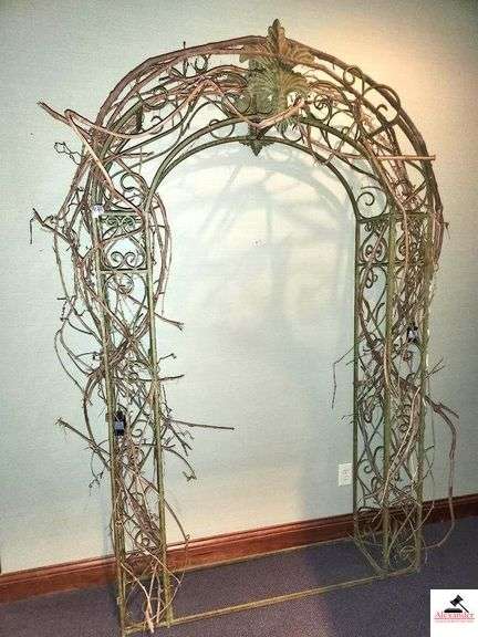 BRONZE WROUGHT IRON 8FT ARCH W/ VINE TRIMMING image