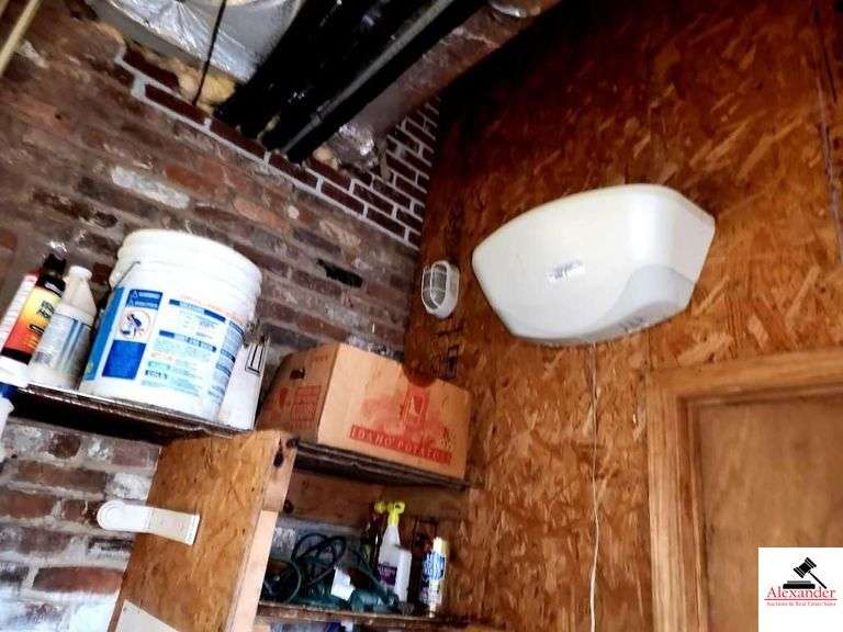 BUG ZAPPER-MISC CLEANING SUPPLIES-NE CORNER image