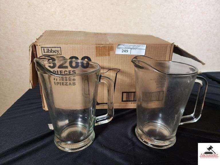 (6) LIBBEY GLASS 60OZ BEVERAGE PITCHERS image