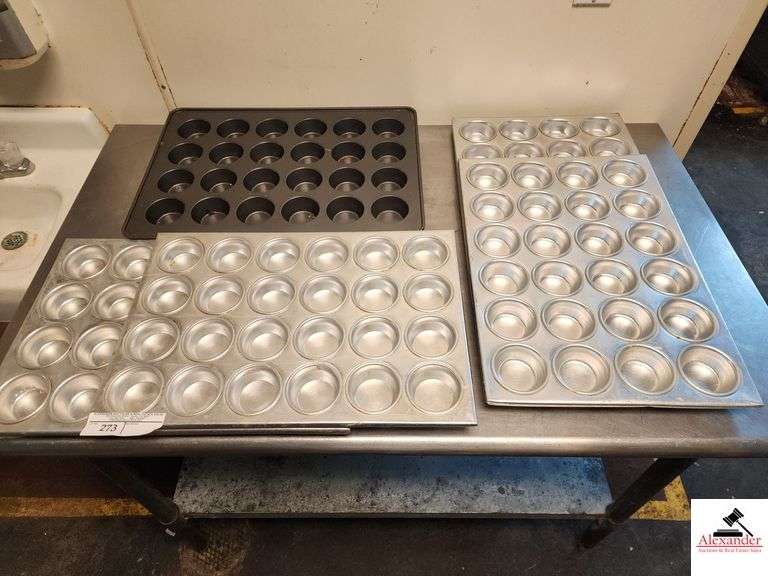(4) ALUMINUM MUFFIN PANS-20.5" X 14"- (1) BROWN MUFFIN PAN-21.5" X 15.5"-EACH BAKE 24 MUFFINS- KTICHEN image
