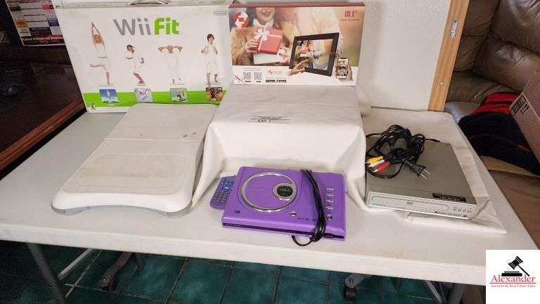 DVD VIDEO PLAYER WITH REMOTE - WI-FI CLOUD FRAME MAGNAVOX DVD DISC PLAYER  - WII-FI FIT SYSTEM- (10) CD'S "BIG BANG SERIES" "THIN RED LINE " "FROM HELLS" "FATHOM RAIDERS" - (NE BEDROOM CLOSET)