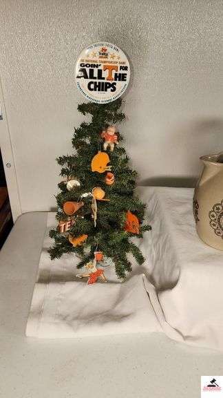PIGEON FORGE POTTERY PITCHER - COMMERATING THE 200THANNIVERSARY - SEPT. 10TH 1974 - HANDPAINTED SNOWMAN DECORATIVE CANDLE HOLDER - TREE IN A CUP WITH UT ORNAMENTS AND TREE TOPPER NATIONAL CHAPINSHIP FIESTA BOWL PIN - (DEN)