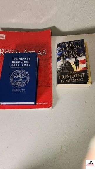 TENNESSEE BLUE BOOK 2021 -2022 - T.R.E. HARDY SEC. OF STATE - "GOD AND POLITICS" BY ROY HERRON PAPERBACK - "THE PRESIDENT IS MISSING" BILL CLINTON AND JAMES PATTERSON  - LEAVES OF GOLD - ROAD ATLAS (DEN)