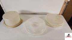 TUBBERWARE COVERED CAKE TRAY - TUBBERWARE COVERED DIVIDED TRAY - TUBBERWARE COVERED CONTAINER - BOX OF TUBBERWARE, PLASTIC, BOWLS, LIDS - (TRAILER)