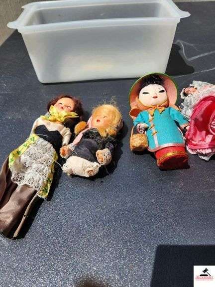 (4) CLOTH DOLLS - ONE NOSE DAMAGED - (GARAGE)
