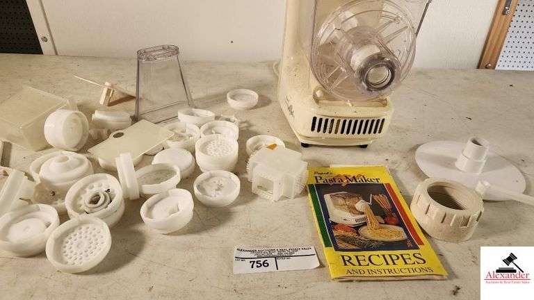 PASTA MAKER &  ACCESSORIES