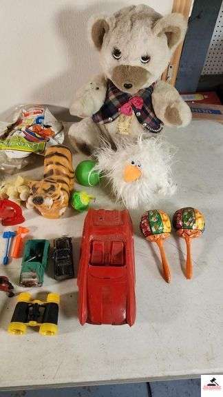 BARBIE DOLL CASE  & KEN CASE - TEDDY BEAR, TOY CAR - DONALD DUCK - SHAKERS