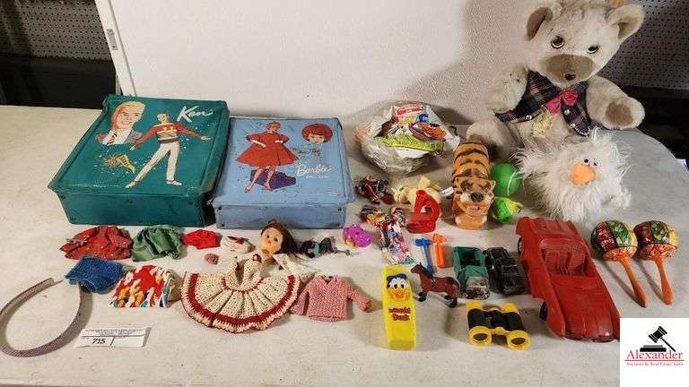 BARBIE DOLL CASE  & KEN CASE - TEDDY BEAR, TOY CAR - DONALD DUCK - SHAKERS