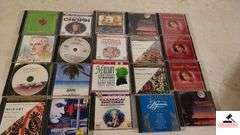 (20+/-)CD'S MOZART - CLASSICAL ENCORES - HYMNS - CLASSICAL MOMENT - POPLAR CLASSICS - CHOPIN  ET.C - (GARAGE)