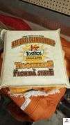 COLLEGE TREASURES UNIVERSITY MASCOT LIQUID SOAP PUMP SMOKEY - AUTHENTIC MOUSE MASCOT COLLECTORS SERIES 1 UNIVERSITY OF TENNESSEE SMOKEY - UT STUFFED DOLL - (GARAGE)