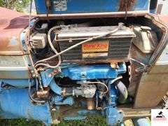 1968 FORD 4000 TRACTOR - 2 SPEED - HOURS UNKNOWN -  FIXER UPPER OR PARTS TRACTOR - BENT STEP - BUMPER BENT - METAL HOOD & PANELS RUSTY - SEAT CUSHIONS ARE GOINE - TRACTOR ROLLS - ONE REAR TIRE FLAT AND BUSTED - BEEN SITTING FOR SEVERAL YEARS -BOTH FRONT LIGHTS MISSING - REAR DRAW BAR - 3 POINT HITCH ARMS - HAS OIL - TRACTOR # C204765 - MODEL # 41024C - UNIT #  8E135 - ENGINE # 8C18A - TRANSMISSION # 8A05E - HYDRAULIC PUMP # 8018B - REAR AXLE # 8814B - HYDRAULIC UNIT #80151 - RURAL KING BATTERY SHIPPED IN MARCH 2014
