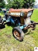 1968 FORD 4000 TRACTOR - 2 SPEED - HOURS UNKNOWN -  FIXER UPPER OR PARTS TRACTOR - BENT STEP - BUMPER BENT - METAL HOOD & PANELS RUSTY - SEAT CUSHIONS ARE GOINE - TRACTOR ROLLS - ONE REAR TIRE FLAT AND BUSTED - BEEN SITTING FOR SEVERAL YEARS -BOTH FRONT LIGHTS MISSING - REAR DRAW BAR - 3 POINT HITCH ARMS - HAS OIL - TRACTOR # C204765 - MODEL # 41024C - UNIT #  8E135 - ENGINE # 8C18A - TRANSMISSION # 8A05E - HYDRAULIC PUMP # 8018B - REAR AXLE # 8814B - HYDRAULIC UNIT #80151 - RURAL KING BATTERY SHIPPED IN MARCH 2014