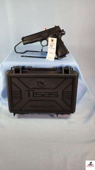 TAURUS 1911 A1 SERVICE 45 PISTOL - .45 ACP CAL - FORGED FRAME & SLIDE SERIES 70 INTERNALS USES STANDARD 1911 MAGAZINE - HBM - 2 CLIPS - NEW IN CASE -MINT CONDITION - S/N TO620-22Z15962 image
