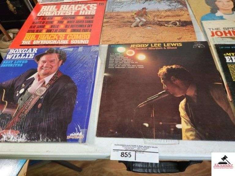 (20) COUNTRY ALBUMS HANK WILLIAMS, SR. - JOHNNY HORTON - BILL BLACK - MARTY ROBBINS - LORETTA LYNN - JERRY LEE LEWIS - BOXCAR WILLIE - GLEN CAMPBELL - STATLER BROTHERS - SLIM WHITMAN - COTTON IVY - EDDY ARNOLD - BALLADS OF THE GREEN BERETS BOOTS RANDOLPH (UPSTAIRS) image