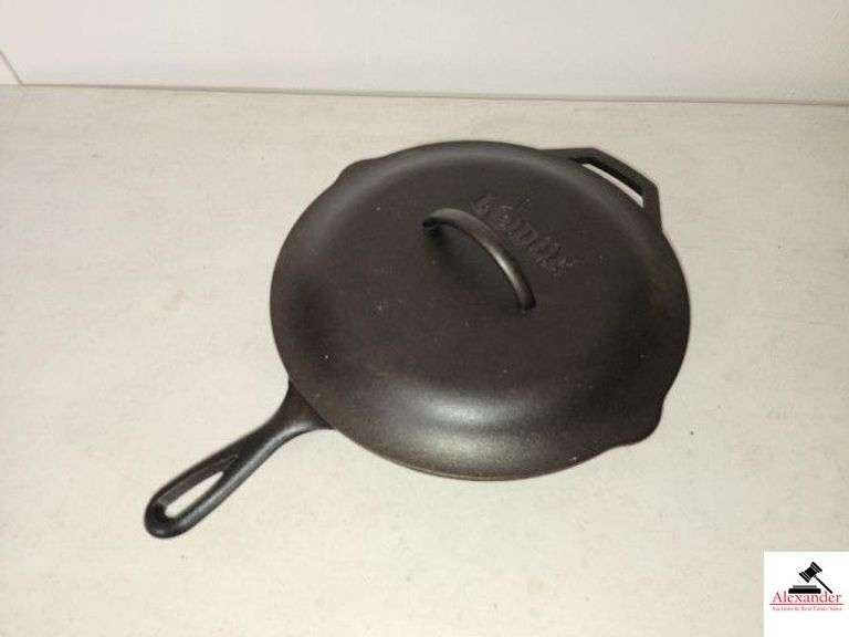 LODGE SKILLET WITH LID - 12" - #10 ON LID - CLEAN - (KITCHEN) image