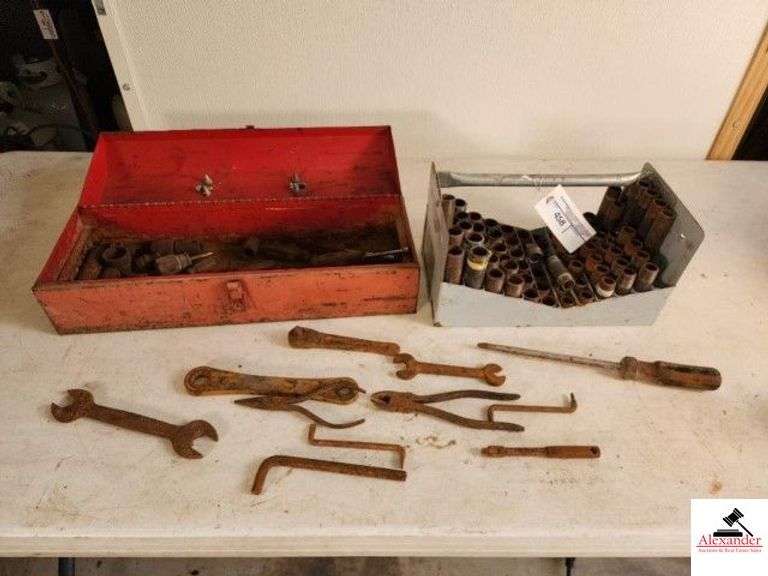 GALVANIZED REPAIR PIPE PARTS TOOLS - SOCKETS - SCREW DRIVERS - ALLEN WRENCHES - WRENCHES ARE RUSTY - PIPE WRENCHES ARE IN A CARRYING CASE - BUCKET OF GALVANIZED USED FITTING - SPRINKLER FITTINGS - (SHED) image