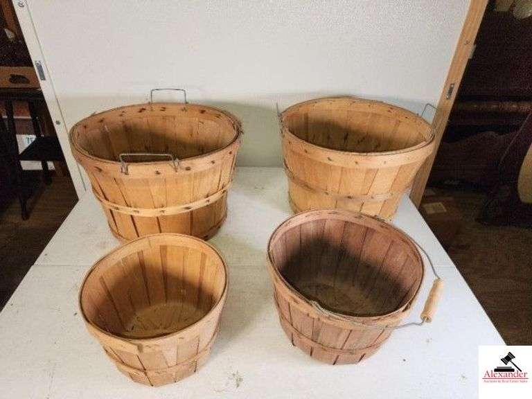 (4) BASKETS (2) HALF BUSHELS - (2) SMALL - (UPSTAIRS) image