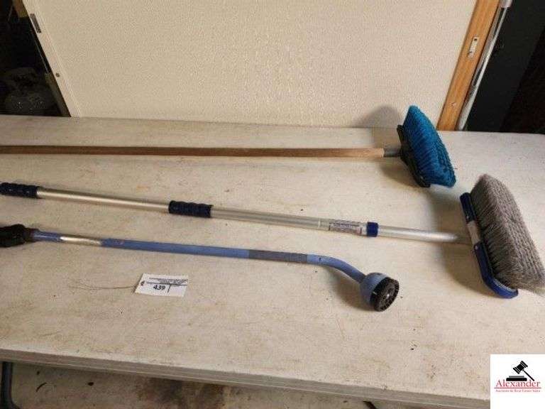 (2) WASH BROOMS WATER NOZZLE - (SHED) image