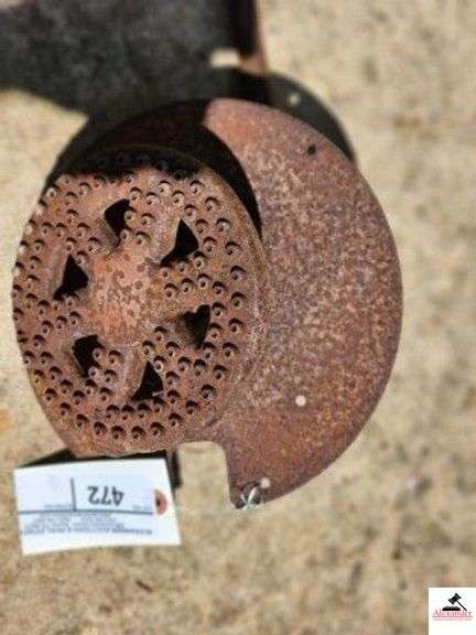 GAS BURNER - POSSIBLY COULD BE OLD HOT WATER BURNER WITH CUT OFF - (SHED) image