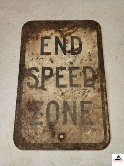 END SPEED ZONE SIGN - RUSTY FRONT & BACK (TRAILER) image