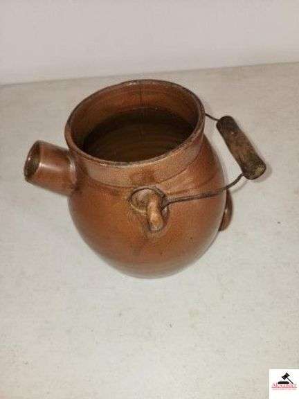 ANTIQUE STONEWARE POTTERY BATTER JUG -RARE WITH WIRE WOOD HANDLE- STAMPED SAVANNAH, N.Y. ( 2 SMALL ROUGH SPOTS ON SPOUT) - (NW BEDROOM) image