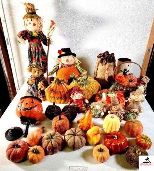 FALL & HALLOWEEN DECORATIONS BEAR WITH PUMPKINS - LADY SCARECROW - CLOTH MADE PUMPKINS - BASKETS - PUMPKIN STAND WITH BASE BROKEN - HANDMADE VEGETABLES - COMES WITH NICE TOTE (UPSTAIRS) image