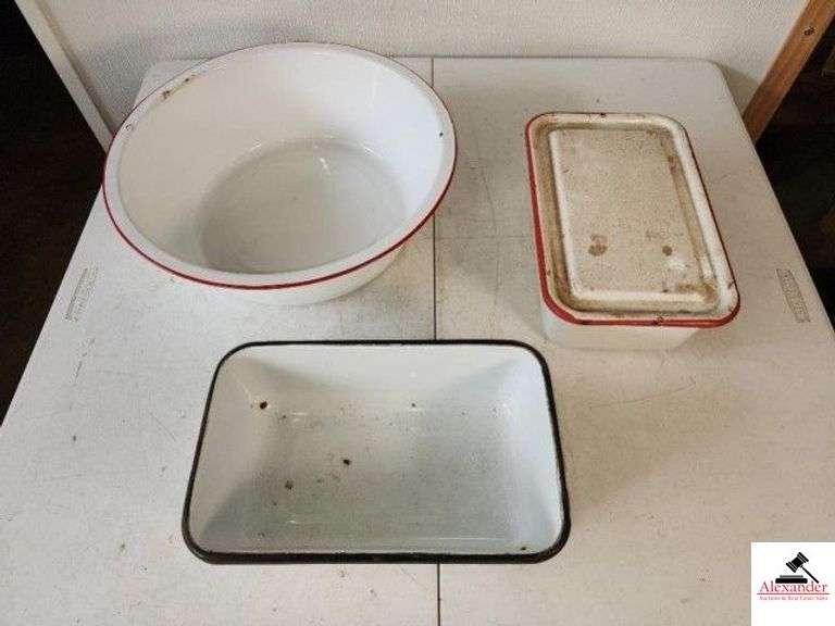 PORCELAIN DISH PAN WITH RED RIM - PORCELAIN RECTAGULAR PAN WITH RED RIM AND LID - PORCELAIN RECTANGULAR PAN WITH BLACK RIM - USED - (TRAILER) image