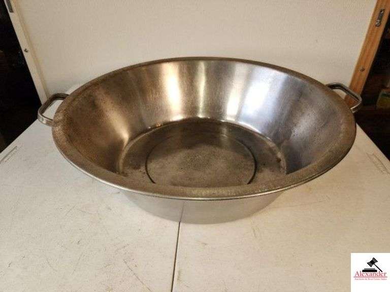 STAINLESS DISH PAN WITH HANDLES - 20" DIAMETER - USED - (TRAILER) image