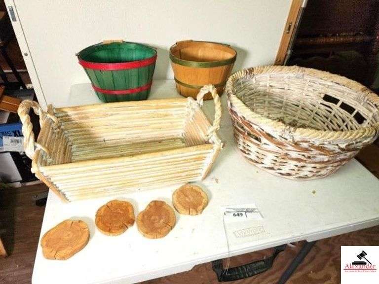 (4) BASKETS RECTANGLE BASKET - ROUND BASKET - (4) WOOD TRIVITS - (2) APPLE BASKETS - (UPSTAIRS) image