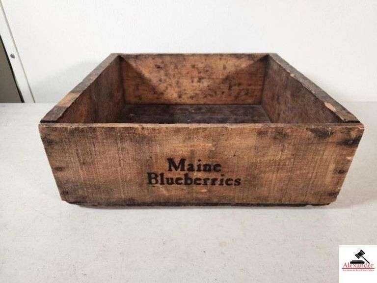 VINTAGE WOOD CRATE- MAINE BLUEBERRIES- SHOWS WEAR & DARK SPOTS - 16 1/2" X 15 1/2" - 6" TALL - (HOUSE) image