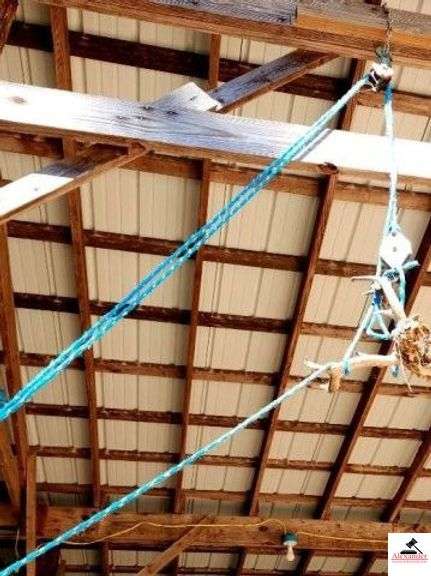BLUE ROPE CHAIN HOIST (IMP SHED) image