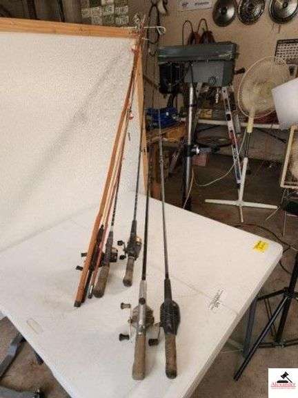 ZEBCO 33 CLASSIC SPINCAST REEL & ROD SHAKESPEARE SC 15 SPINCASE REEL & ROD - ZEBCO 606 SPINCAST REEL & ROD - FISHERMAN'S CHOICE ULTRA LIGHT ACTION ROD - ZEBCO 113 REEL PARTS & ROD - JOINTED CANE POLE - ZEBCO 202 REEL & ROD - (SHOP) image