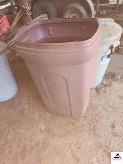 RED TRASH CAN WITHOUT LID (IMP SHED) image