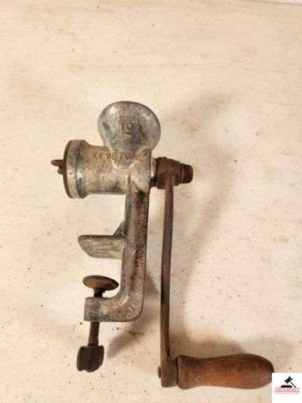 KEYSTONE FOOD CHOPPER NO. 10 C. L CO - BOYERTOWN, PA - (GARAGE) image
