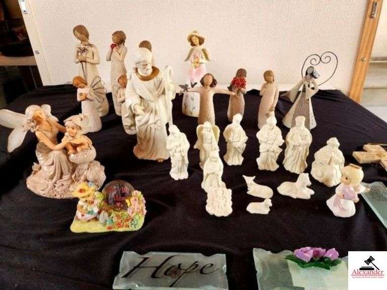 PART OF A NATIVITY SCENE - WILLOW TREE FIGURINES CHEERFUL REFLECTIONS BEAR "I LOVE YOU, MOM" - FAIRY FIGURINE - PRECIOUS MOMENTS ANGEL - GLASS PIECES - CROSS - (GARAGE) image