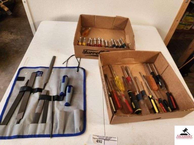 SOCKETS - SET OF 13 NUT DRIVERS - SET OF 14 SCREWDRIVERS - FILES (TRAILER) image