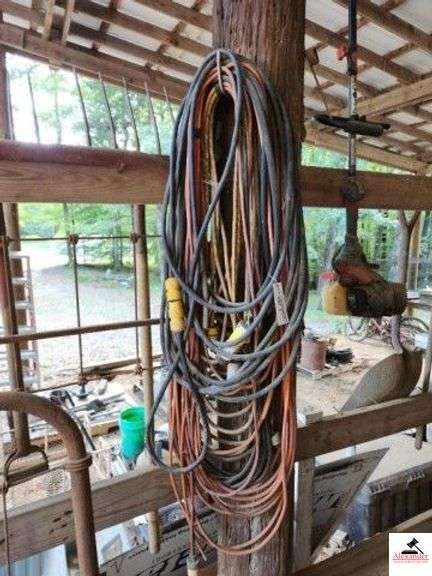 5 + EXTENSION CORDS - HEAVY DUTY AND LIGHT DUTY - AIR COMPRESSOR HOSE - (IMP. SHED) image
