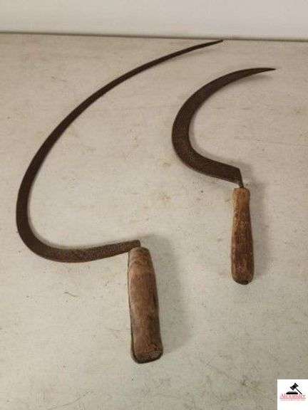 VINTAGE SICKLE SCYTHE HAND TOOL PRIMITIVE HANDLE IS SPLIT - LONG CURVE - SMALLER SCYTHE WITH HOMEMADE HANDLE - BOTH RUSTY - (GARAGE) image